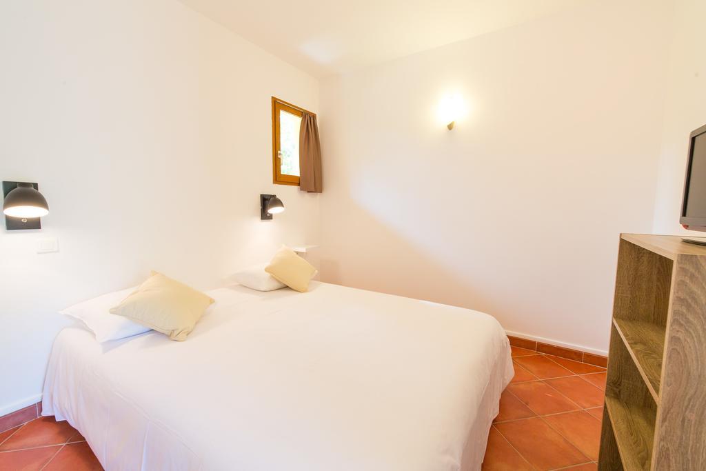Casa Vecchia Rooms + Apartments Calvi  Rom bilde
