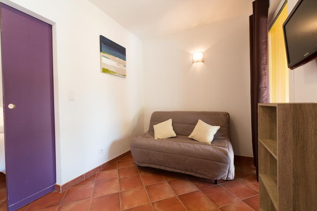 Casa Vecchia Rooms + Apartments Calvi  Rom bilde
